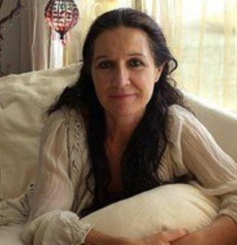 Elisabeth Josephs-Serra, teacher of an ancient tantric dance for women: “Men fear women”